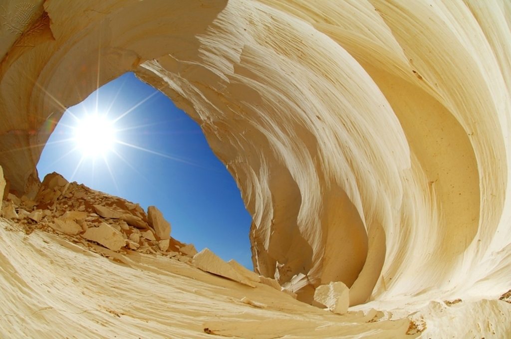 Rock archway, White Desert